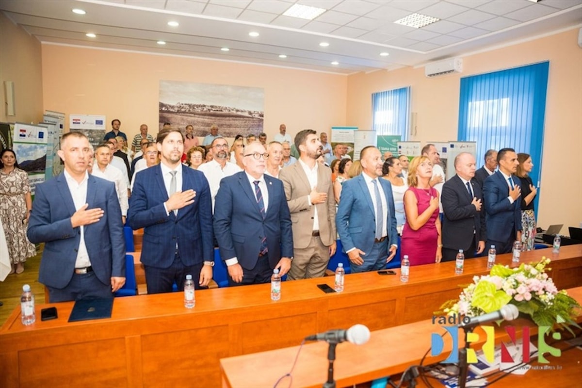 U Drnišu proslavljen Dan grada i održana svečana sjednica Gradskog vijeća