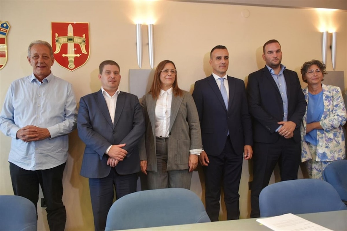 Potpisani ugovori za dva lučka projekta na otoku Prviću vrijedna gotovo 10 milijuna eura