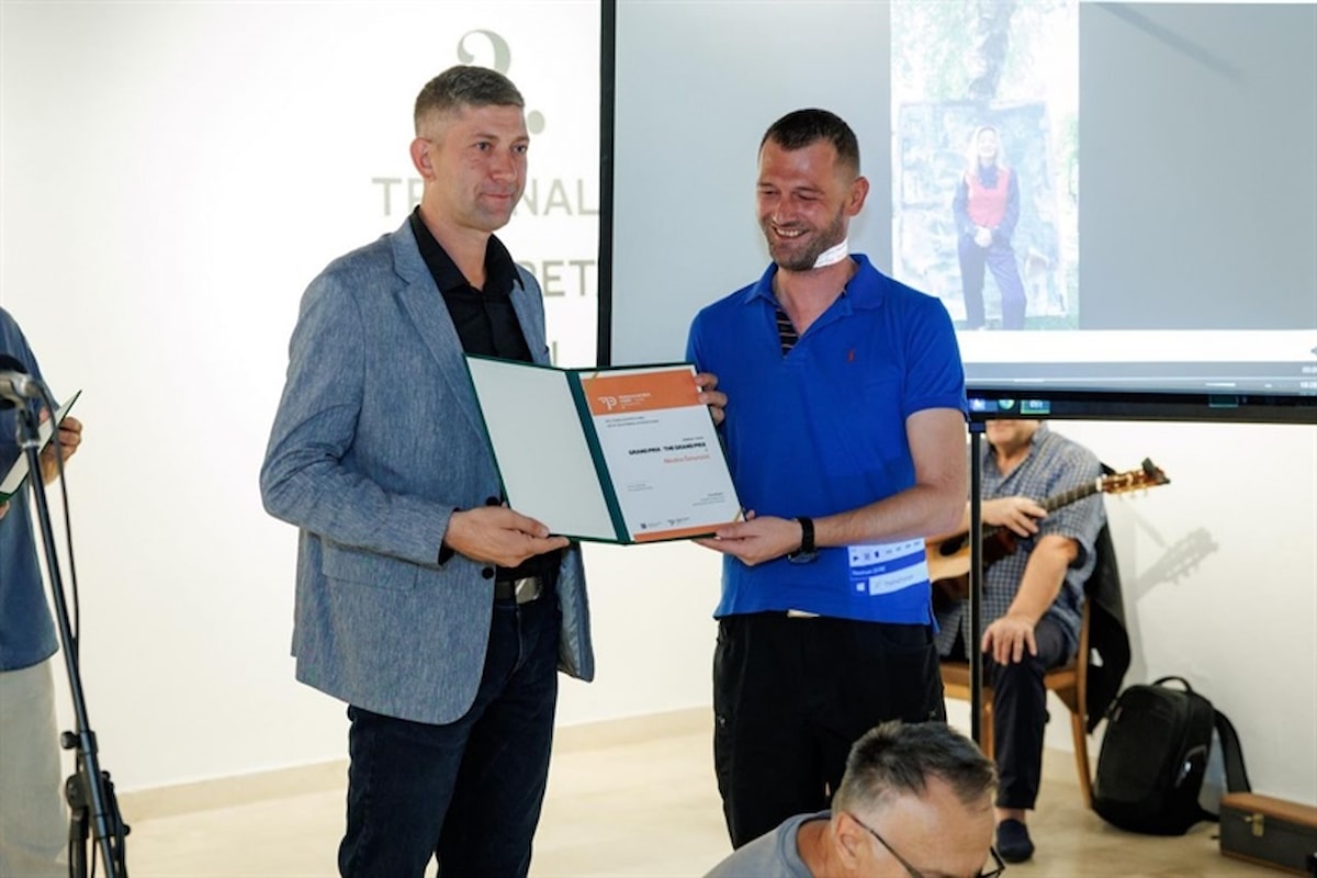 Otvoren II. Trijenale portreta u Kninu: Grand Prix osvojila Nikolina Šimunović