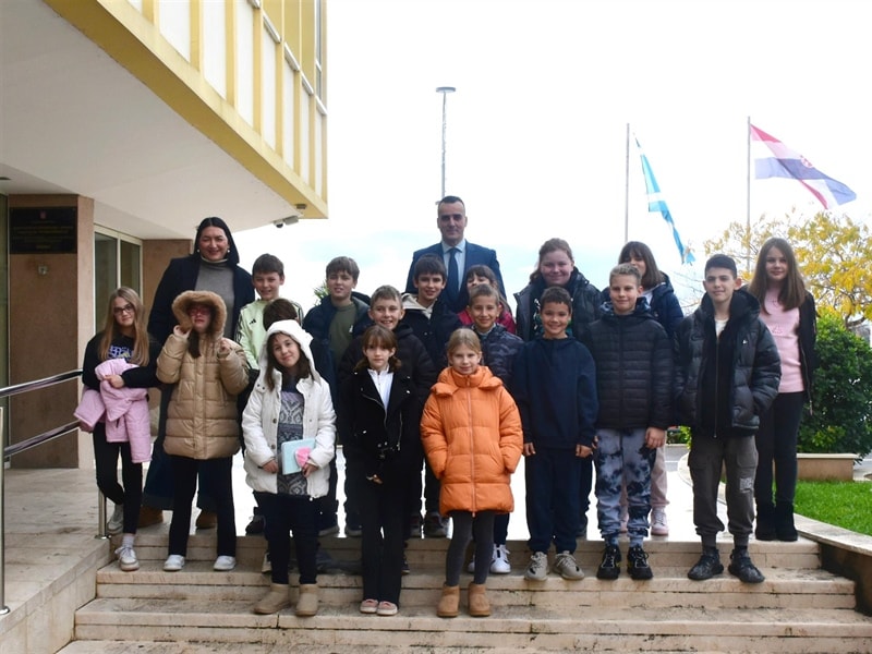 Učenici OŠ Jurja Šižgorića na prijemu kod župana Rakića