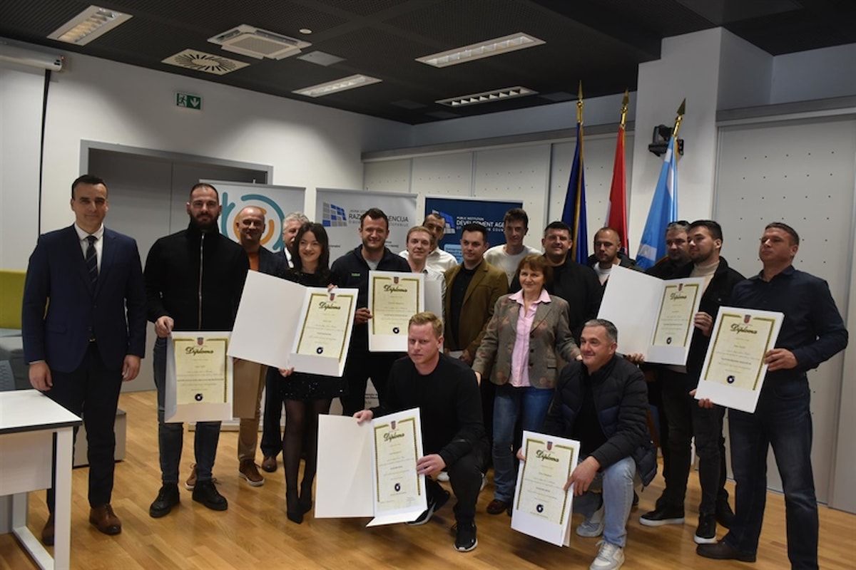 Obrtnička komora Šibensko-kninske županije dodijelila stipendije i majstorske diplome