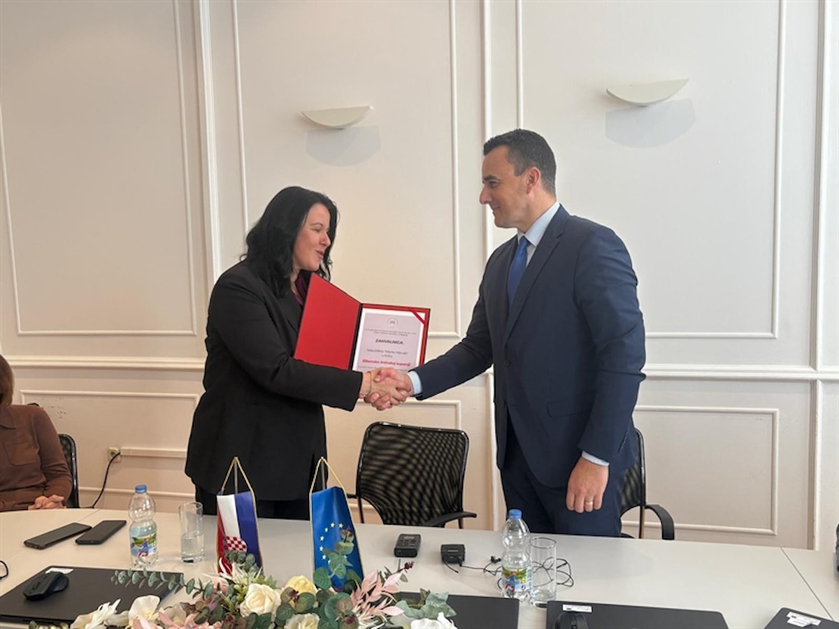 Župan Paško Rakić sa suradnicima u posjetu Veleučilištu u Kninu