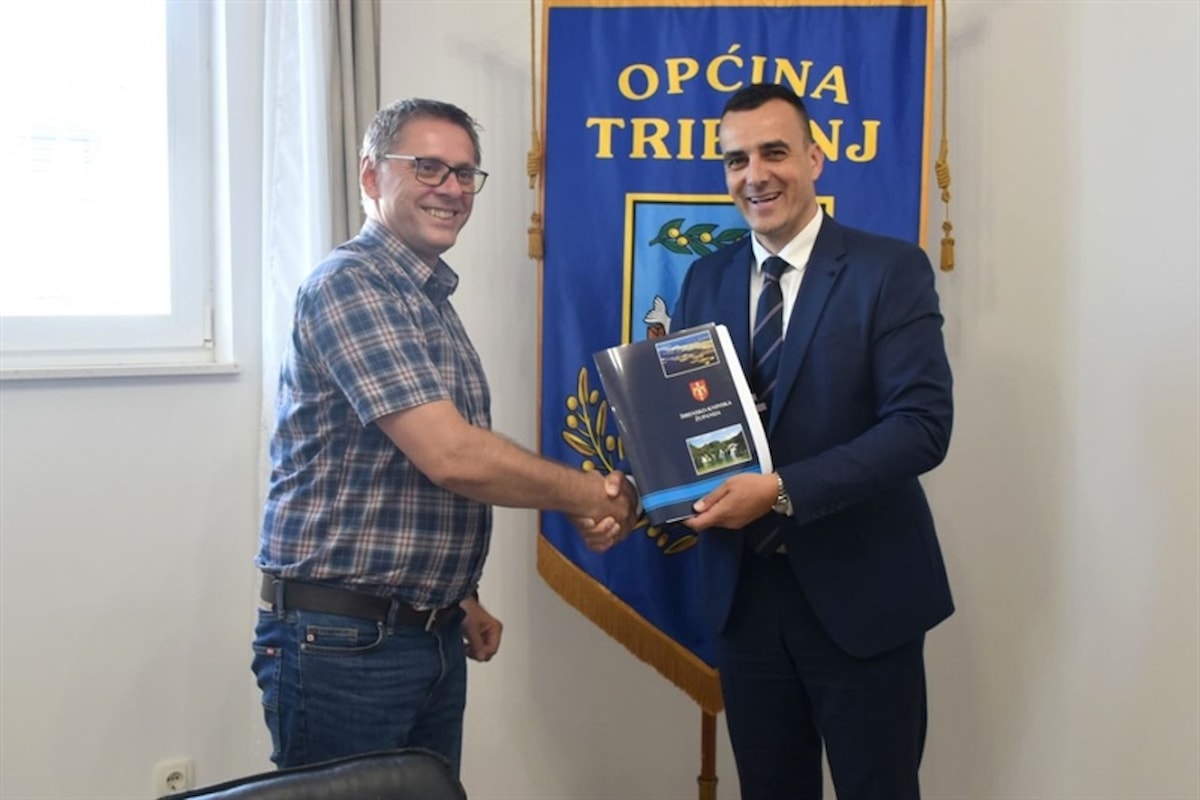 Potpisan ugovor za rekonstrukciju i dogradnju Područne škole u Tribunju  vrijedan skoro 3 milijuna eura