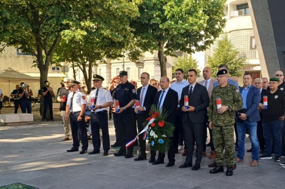 Svečanim programom započelo obilježavanje Dana grada Knina i blagdana sv. Ante