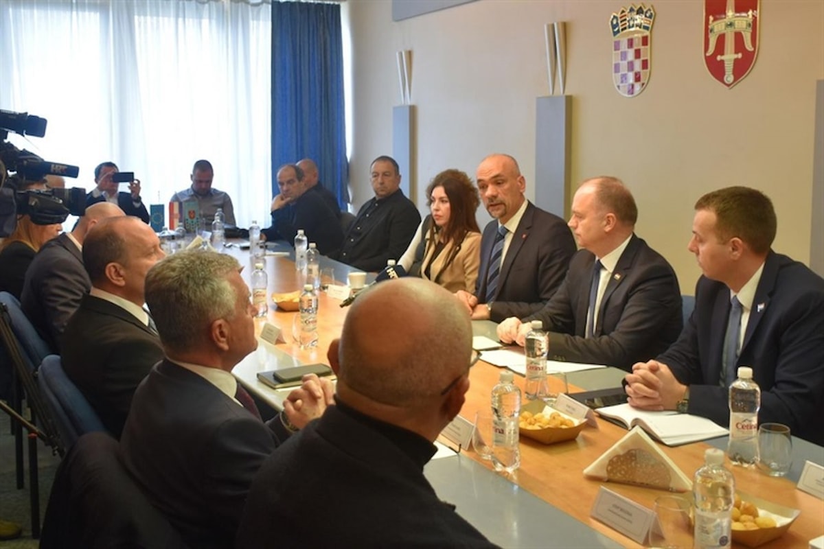 Ministar demografije i useljeništva, Ivan Šipić, na radnom sastanku u Šibensko-kninskoj županiji