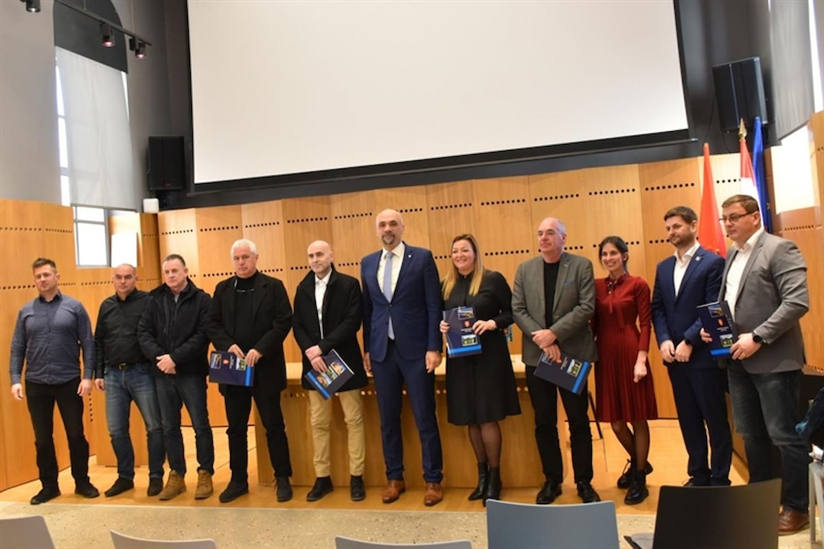 Županija dodijelila više od pola milijuna eura općinama i gradovima Šibensko-kninske županije za sanaciju pomorskog dobra!