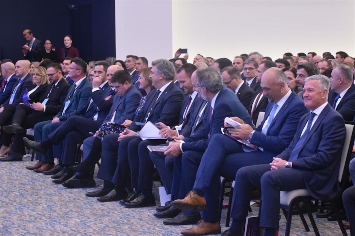 Župan Jelić na otvorenju konferencije „Dani regionalnog razvoja i EU fondova“: Nastavljamo ulagati u tehnološki razvoj i znanje!