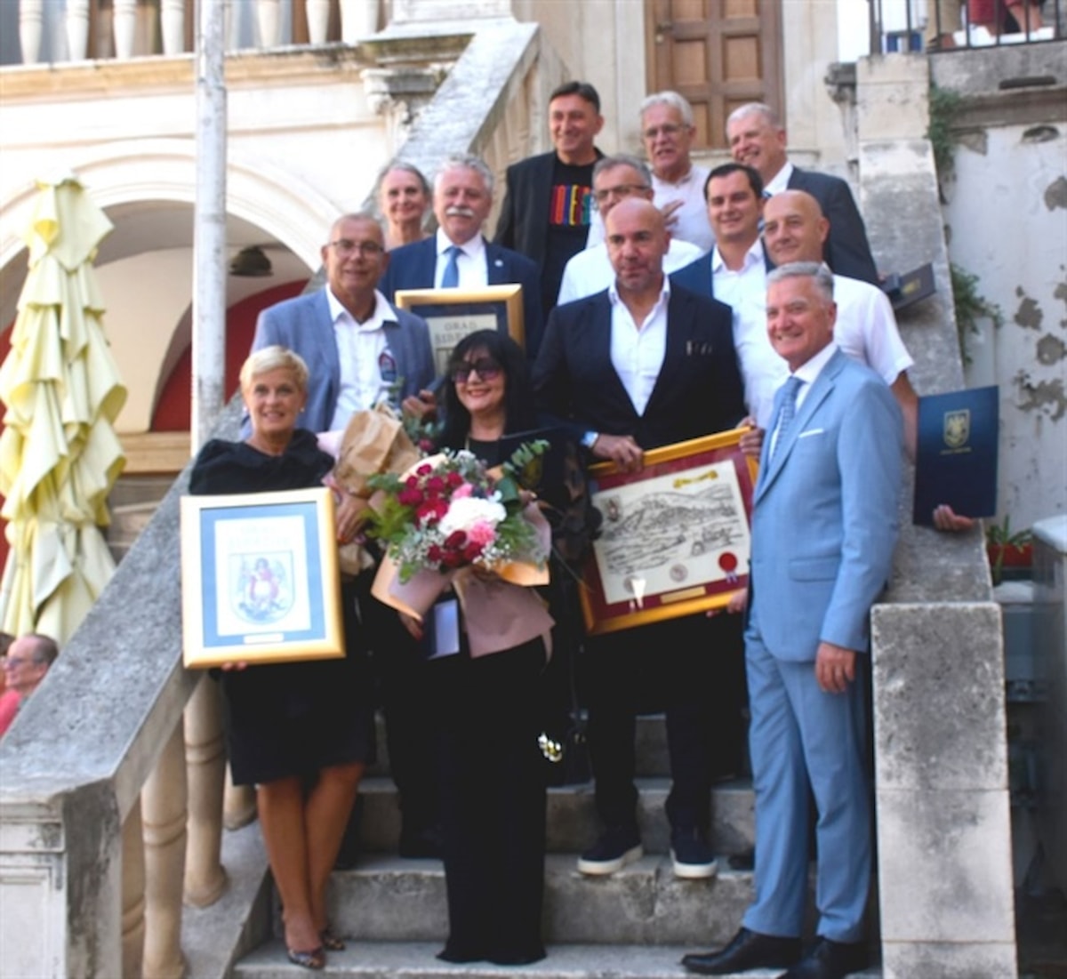 Svečano obilježen Dan grada Šibenika i blagdan sv. Mihovila te uručene nagrade i priznanja istaknutim Šibenčanima i Šibenčankama