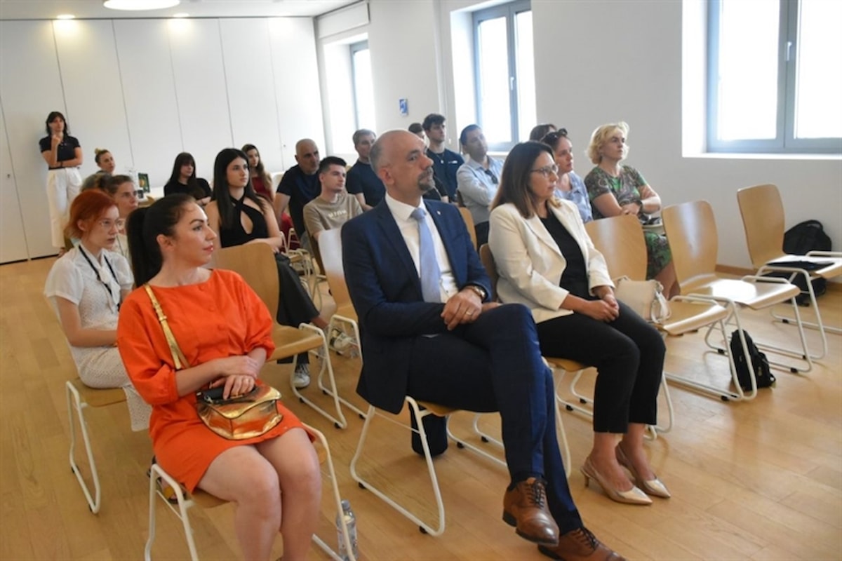 Uručene nagrade učenicima koji su postigli najbolje rezultate na regionalnim i državnim natjecanjima