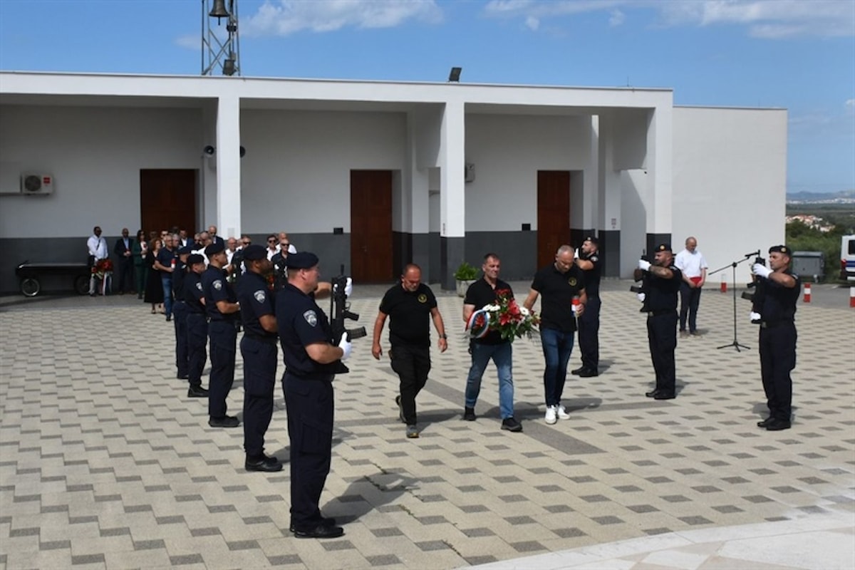Povodom Dana Šibensko-kninske županije, položeni vijenci i zapaljene svijeće
