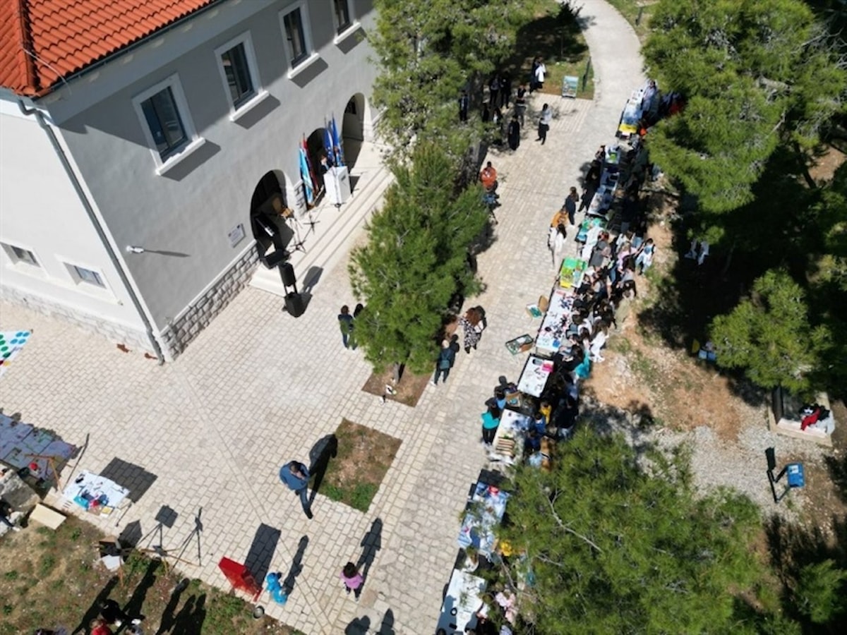 U sklopu Festivala znanosti 2024., učenici predstavili svoje znanstvene projekte i radove u Posjetiteljskom centru