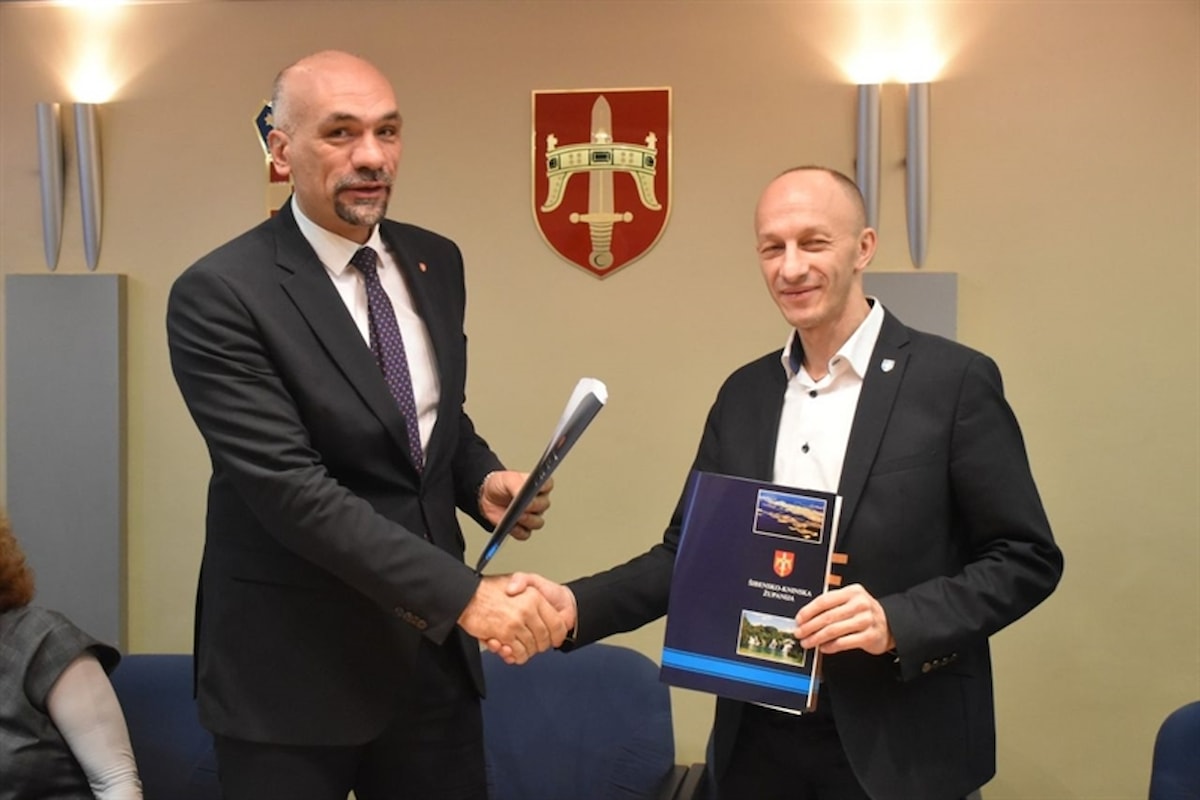 S Ličko-senjskom županijom potpisan sporazum o partnerstvu i suradnji