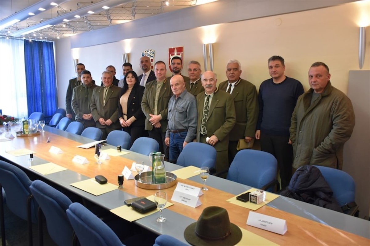 Potpisani ugovori o financijskoj potpori projektima za razvoj lovstva na području županije