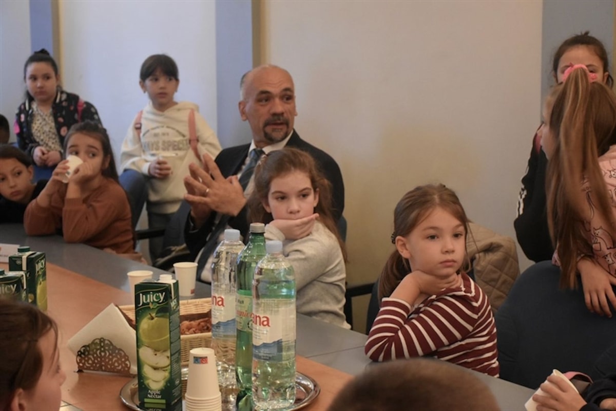 Školarci iz Knina na druženju sa županom
