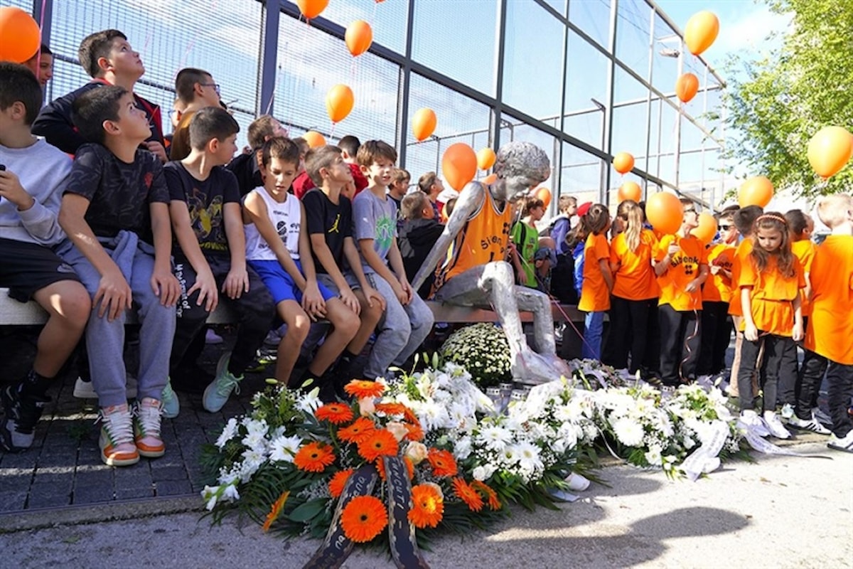U Šibeniku obilježen 59. rođendan Dražena Petrovića
