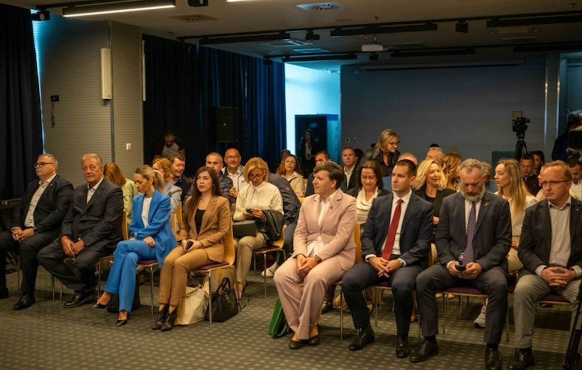 Zamjenica župana na konferenciji o nautičkom turizmu u Vodicama