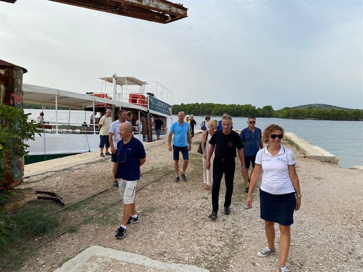 Hrvatski branitelji ŠKŽ-a posjetili Tvrđavu sv. Nikole i Posjetiteljski centar „Kanal sv. Ante“
