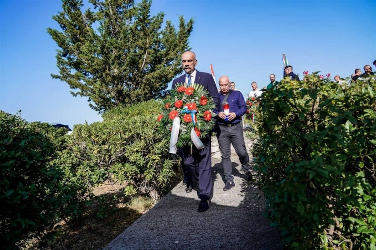 Na šibenskom mostu obilježena 32. obljetnica pogibije prve žrtve Rujanskog rata - hrvatskog branitelja Marinka Karduma
