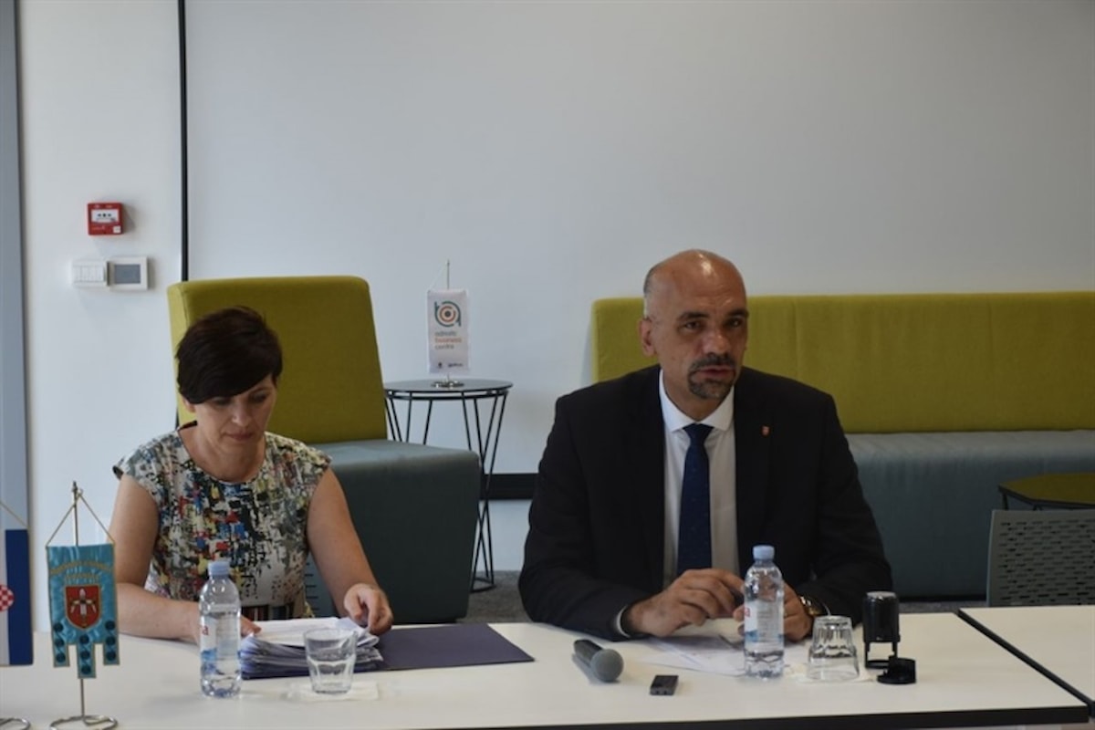 Potpisani ugovori o sufinanciranju programa s područja zdravstva, socijalne skrbi  i veteranskih udruga