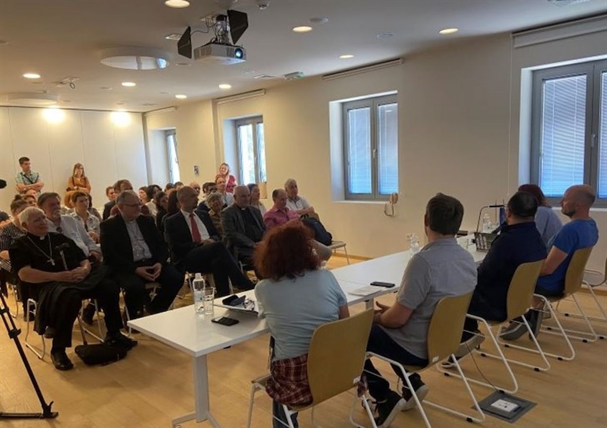 „Crkva, Pustinja, Bunker“ – promocija knjige o špilji sv. Ante