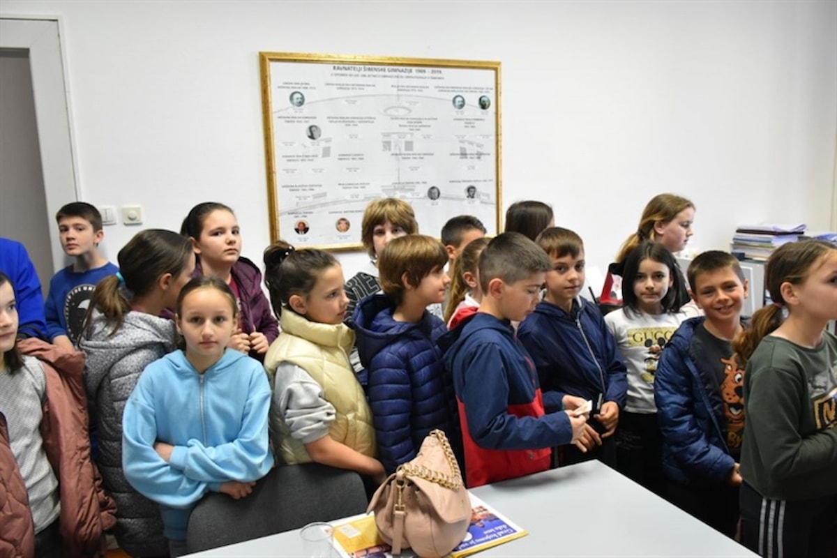 Zamjenica župana Iris Ukić Kotarac posjetila Festival znanosti u šibenskoj Gimnaziji