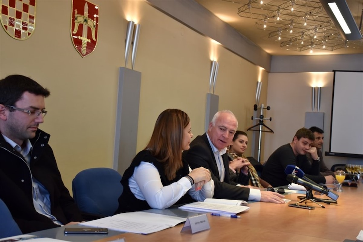Županija izdvojila 1,9 milijuna kuna za sanaciju pomorskog dobra na području  gradova i općina