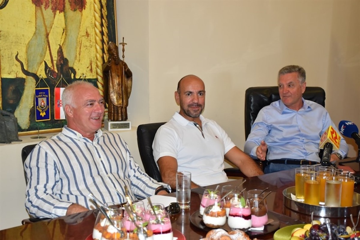 Župan Pauk i gradonačelnik Burić primili najtrofejnijeg izbornika Ivicu Tucka