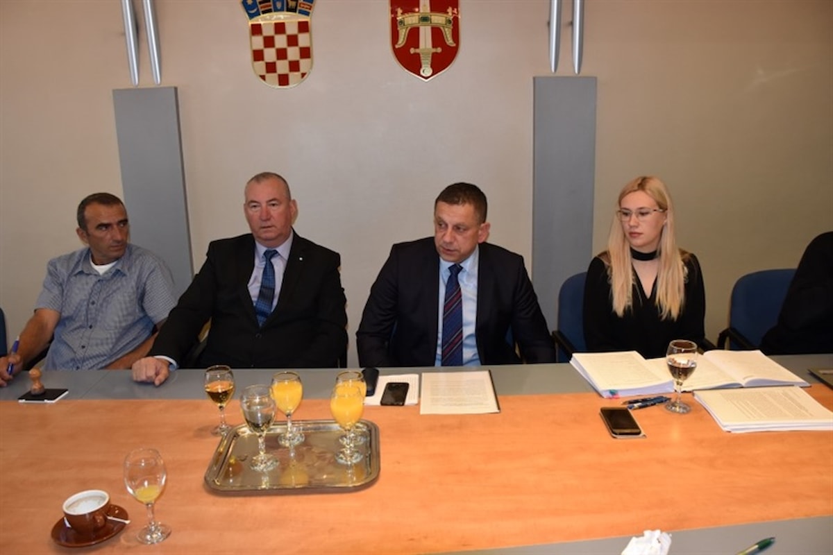Potpisani novi Sporazumi o suradnji na projektu razvoja širokopojasne infrastrukture na području Šibensko – kninske županije