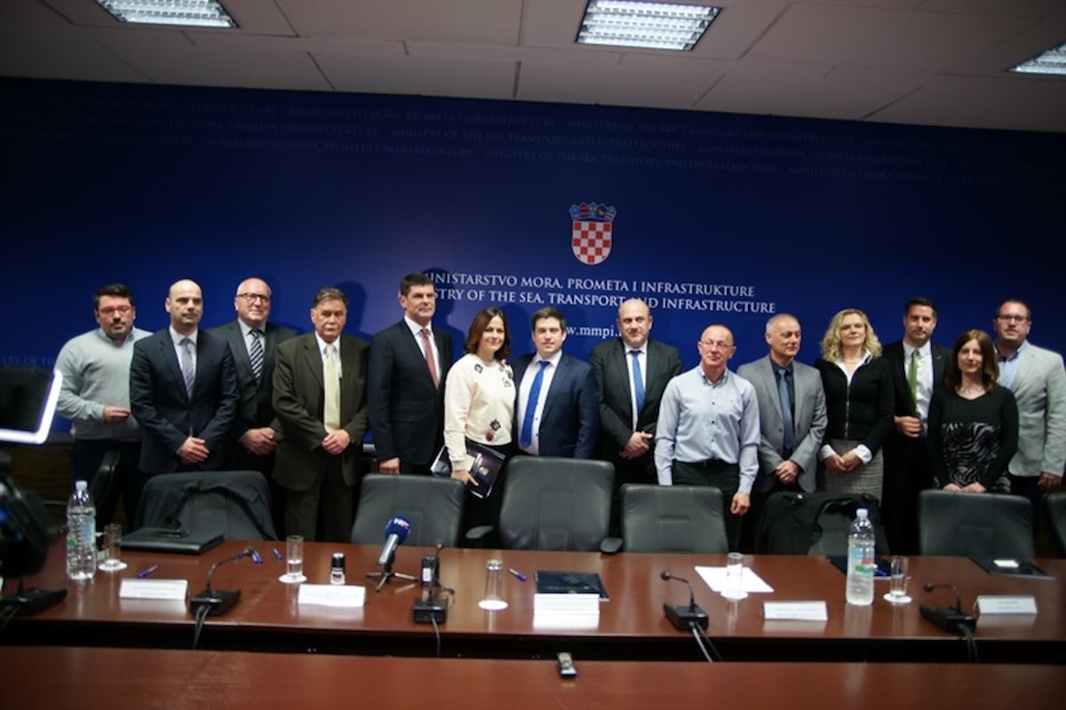Potpisan Sporazum i Ugovor o sufinanciranju izgradnje, sanacije i rekonstrukcije objekata podgradnje u 2019. godini