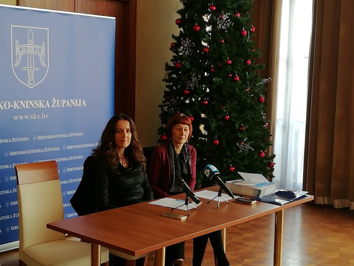 Najbolji učenici i studenti dobili stipendije