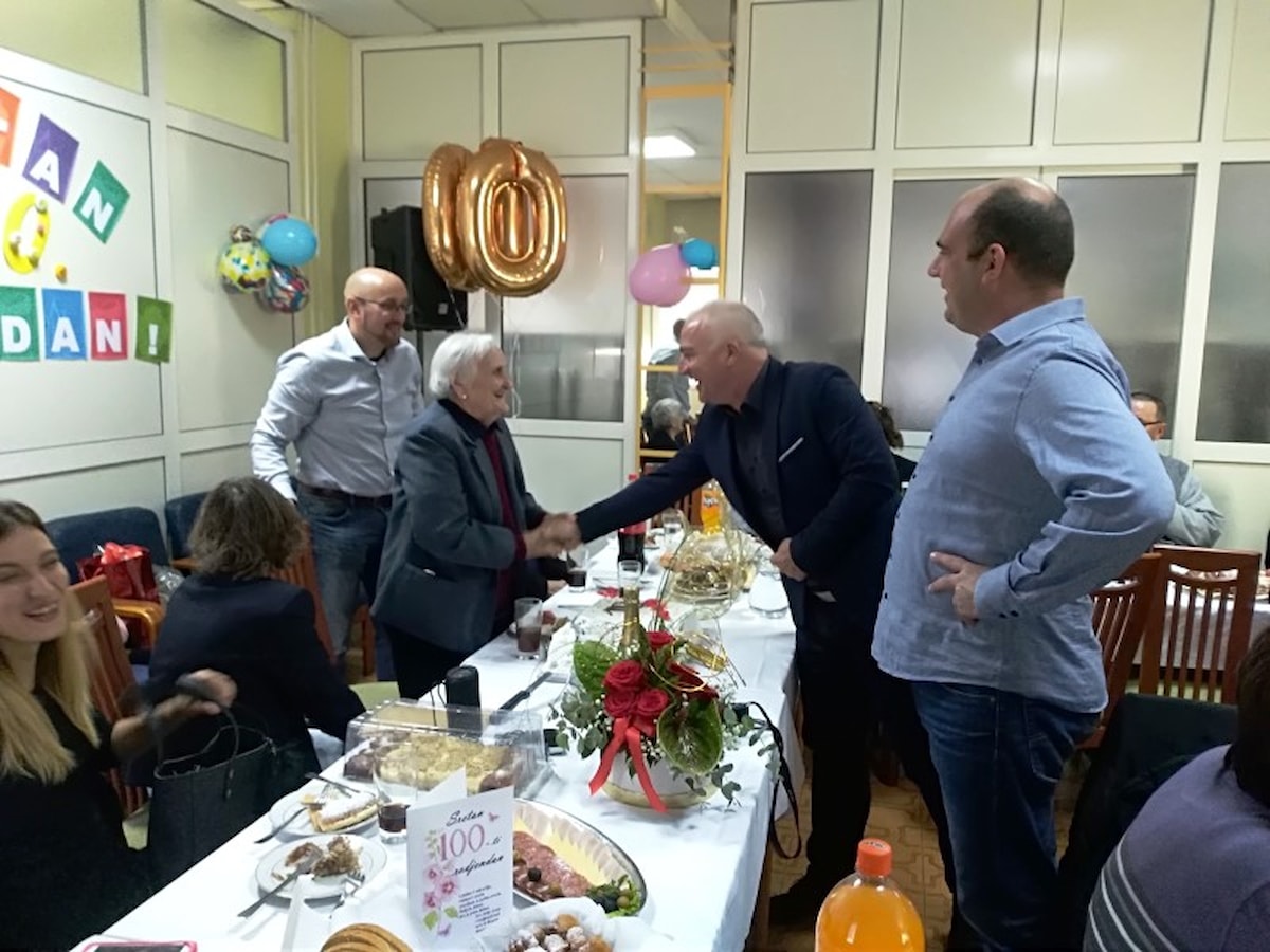 Mila Kovač proslavila 100. rođendan