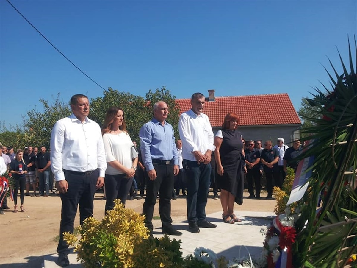 Polaganjem vijenaca na Velikoj Glavi započelo obilježavanje 27. obljetnice Spomendana  Rujanskog rata
