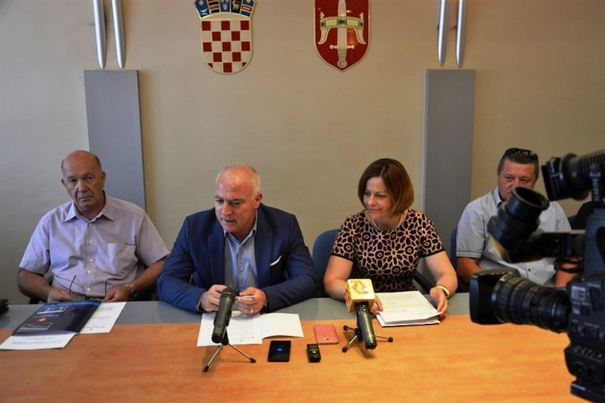 Potpisani ugovori o koncesijama na pomorskom dobru