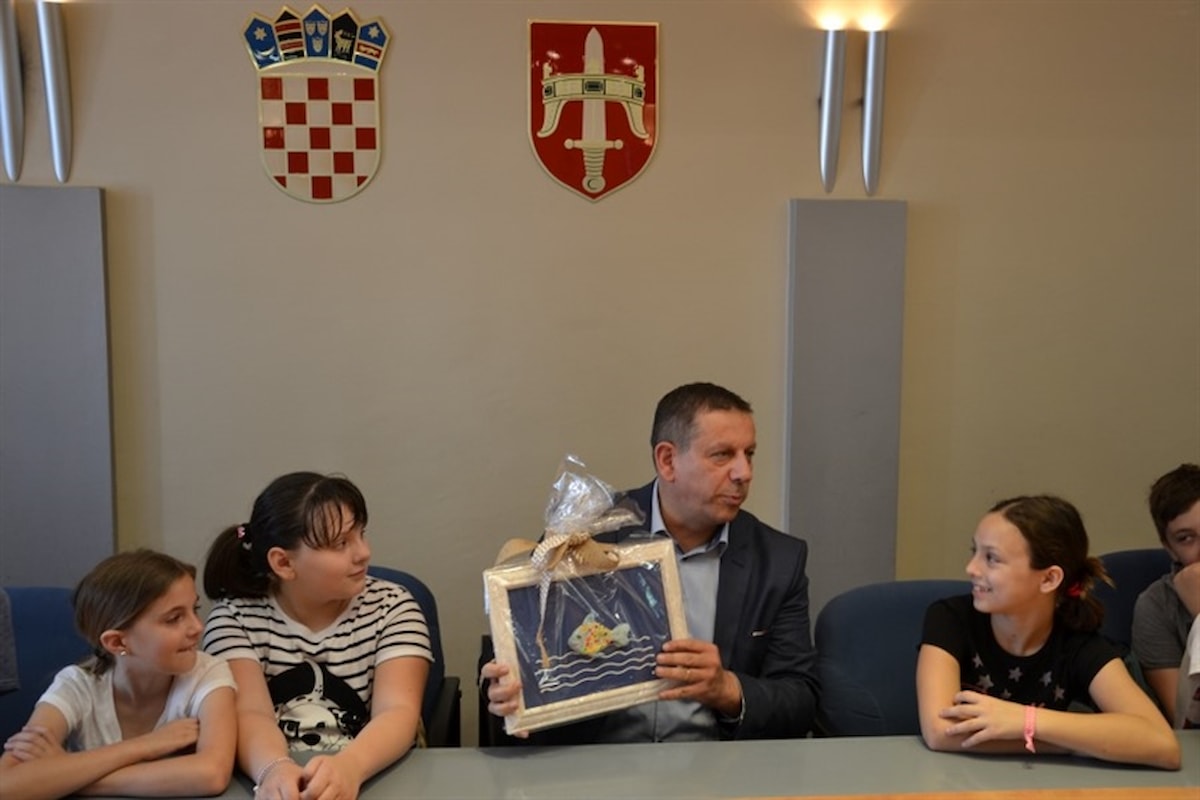 Zamjenik župana Nikola Blažević primio učenike trećih učenika Osnovne škole Meterize