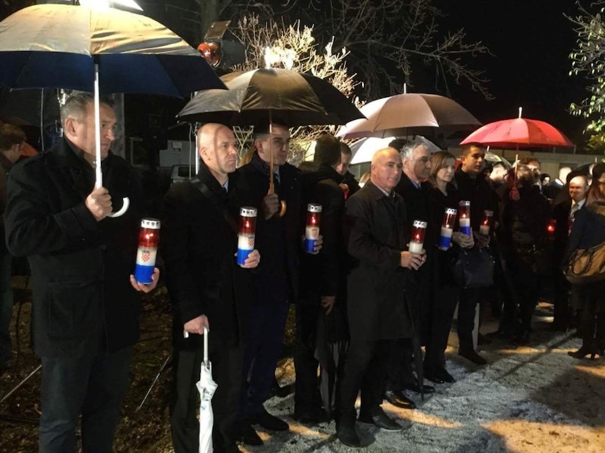 Izaslanstvo Šibensko-kninske županije odalo počast žrtvama Vukovara i Škabrnje