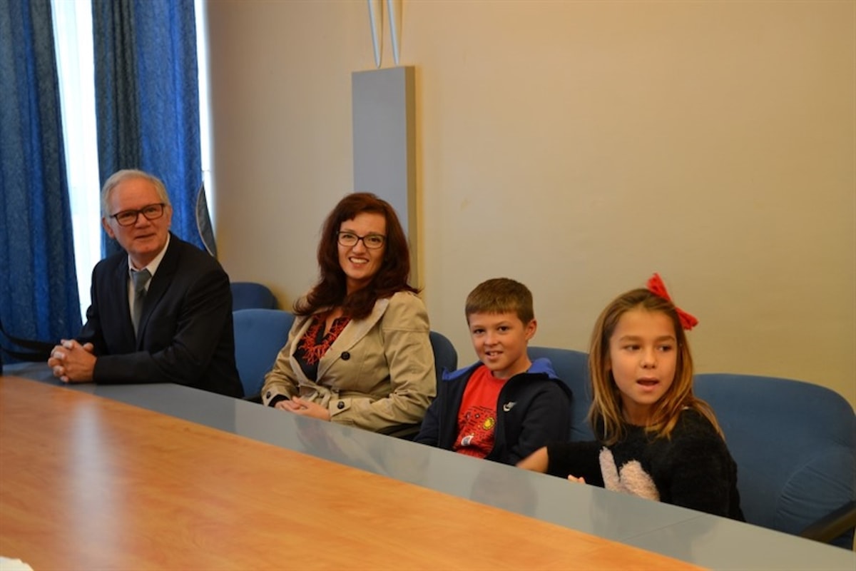 Župan primio mlade robotičare Marisu Perković i Benjamina Arona Balogha