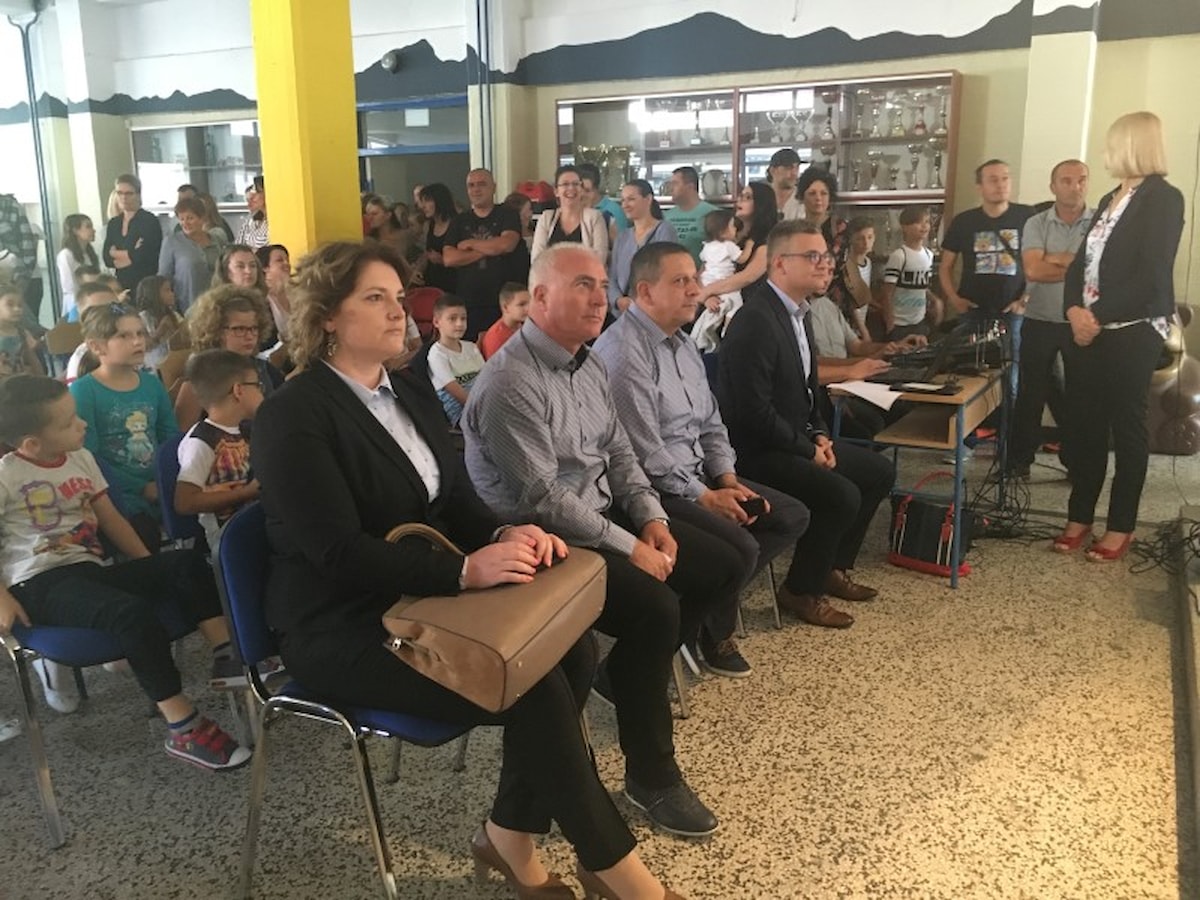 Prvog dana nove školske godine župan Goran Pauk posjetio je  Osnovnu školu Domovinske zahvalnosti u Kninu