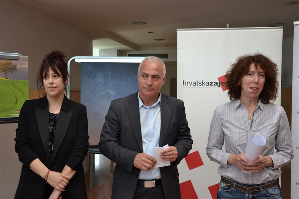 Župan Goran Pauk otvorio izložbu najboljih fotografija foto natječaja "Volim svoju županiju"