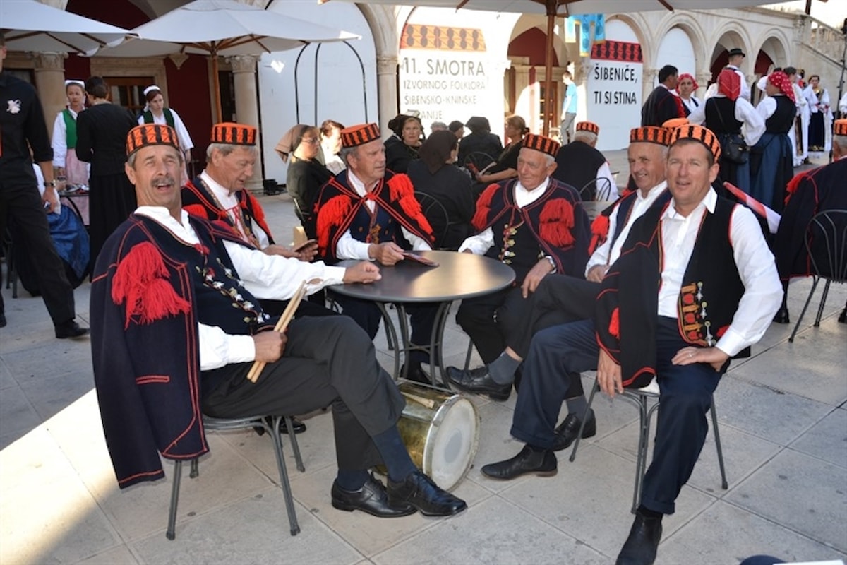 Održana 11. smotra izvornog folklora „Šibeniče, ti si stina“