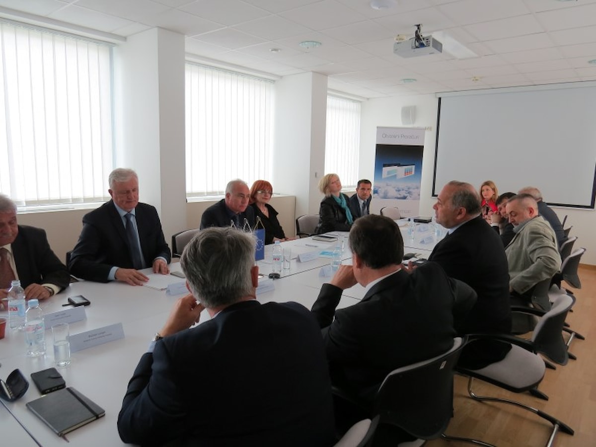 Decentralizacija informacija kao bitna stavka ravnomjernog regionalnog razvoja