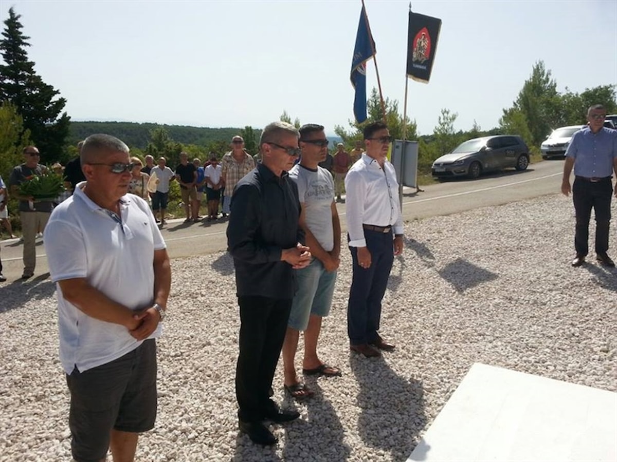 Otkrivanje i blagoslov spomen obilježja „Domovinskom ratu“