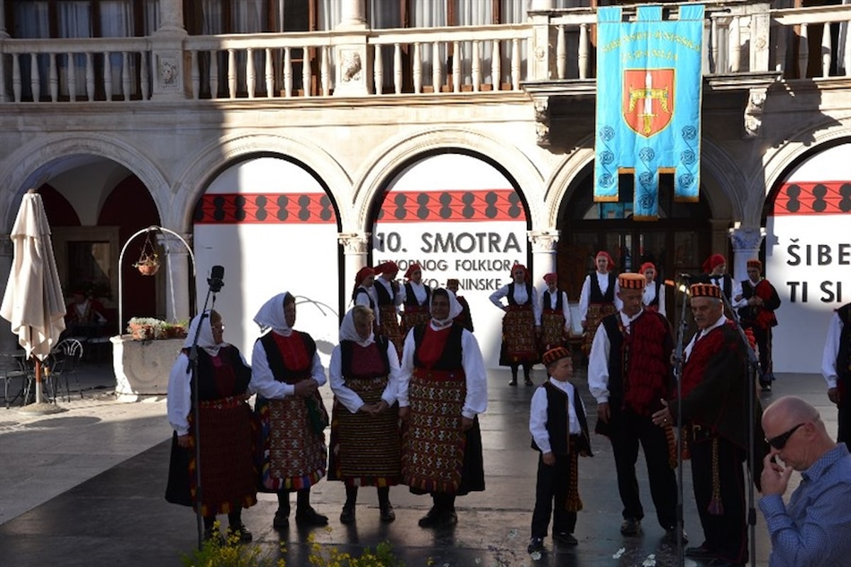 Održana 10. smotra folklora "Šibeniče, ti si stina"