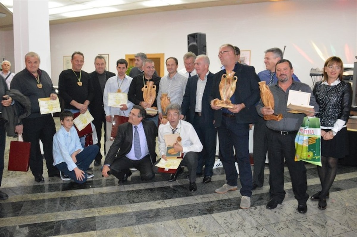 U Vodicama održana 5.  međunarodna manifestacija „Dani mladog maslinovog ulja u Dalmaciji“