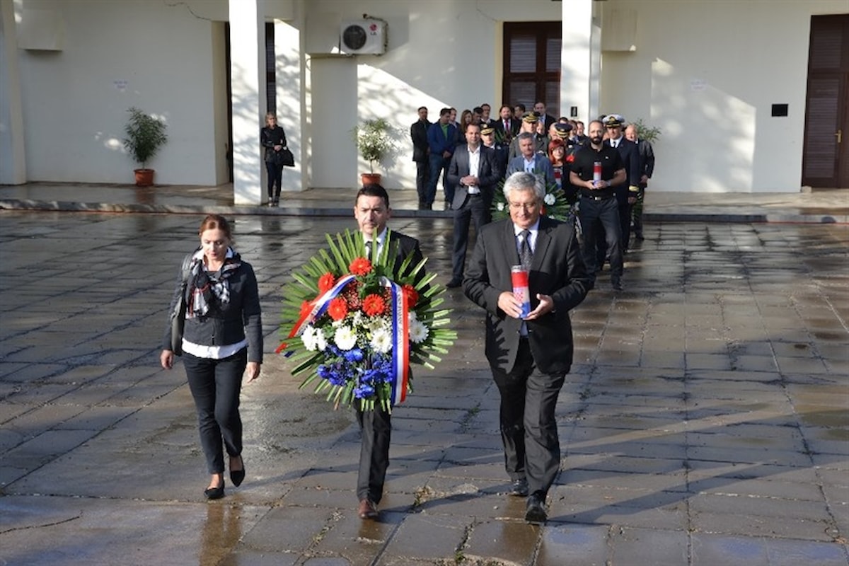 Položeni vijenci povodom Dana neovisnosti
