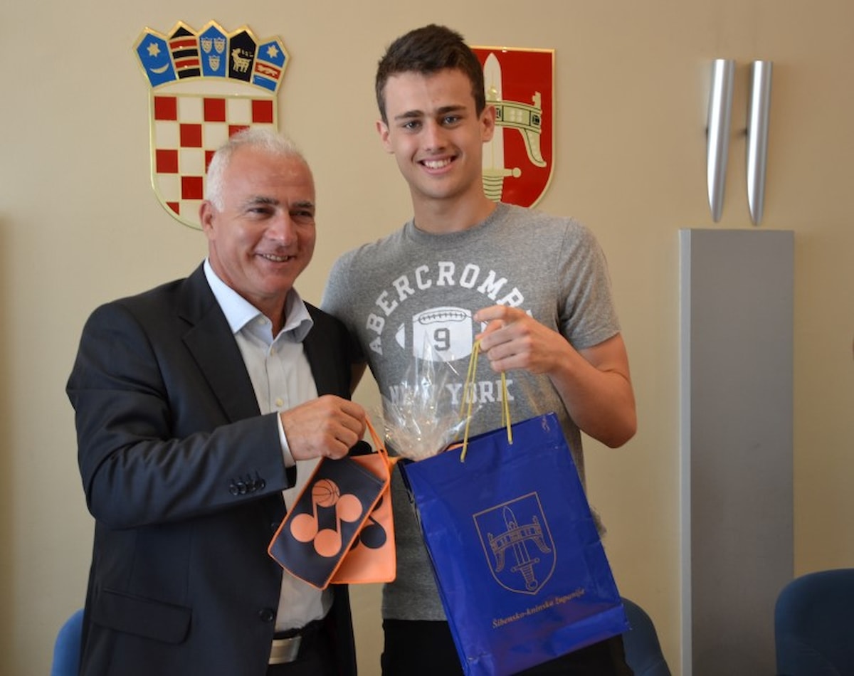 Župan primio juniorskoj košarkaškog reprezentativca Roka Badžima