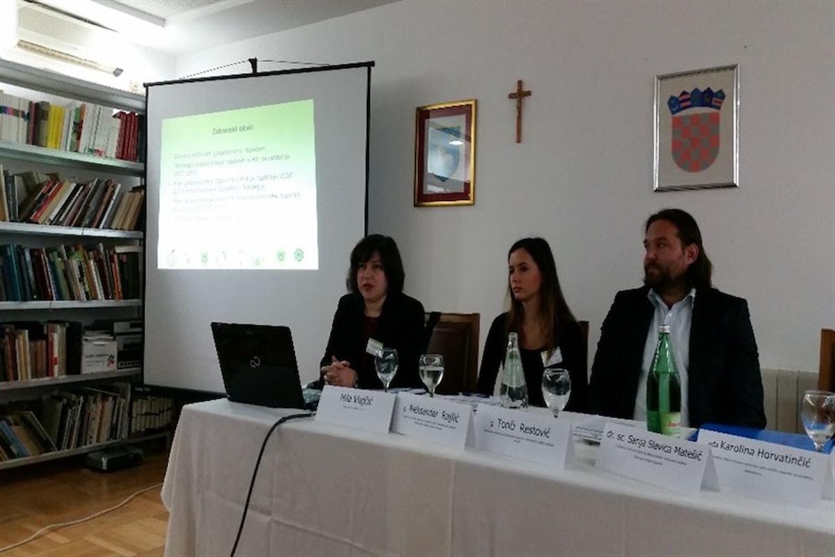 U Kninu održana konferencija „Izazovi i mogućnosti integriranog gospodarenja otpadom na krškim područjima“