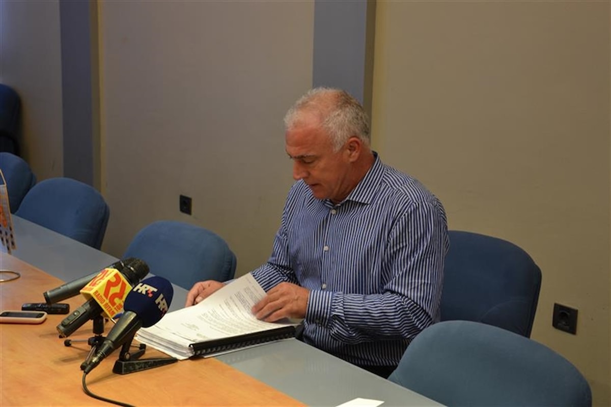 Župan održao konferenciju za novinare „Javnost ima pravo znati“